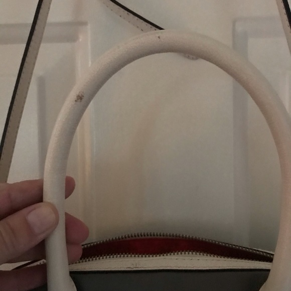 Excellent condition KATE SPADE purse - Picture 4 of 8